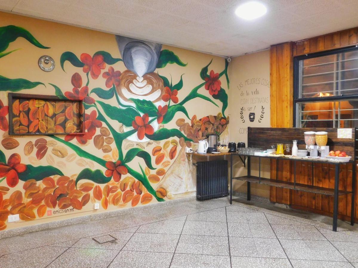 Hostel Arrayan San Carlos de Bariloche Bagian luar foto
