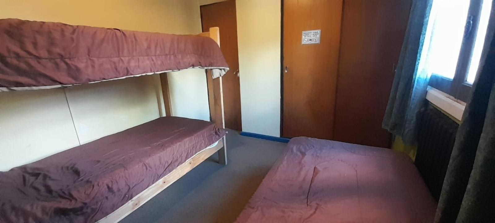 Hostel Arrayan San Carlos de Bariloche Ruang foto