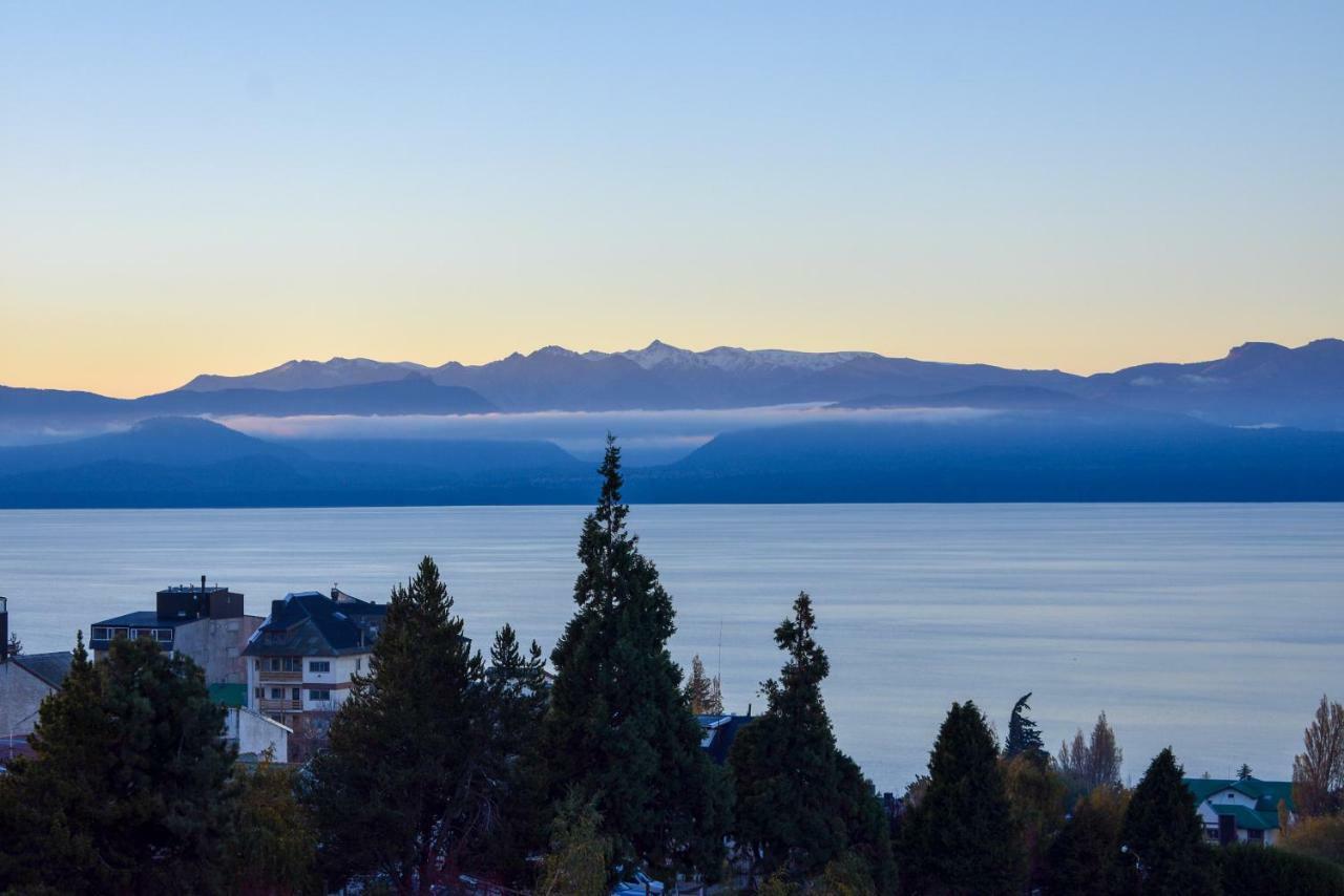 Hostel Arrayan San Carlos de Bariloche Bagian luar foto